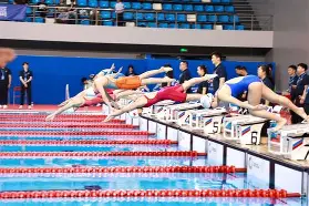 包含赛地聚焦——德甲窗口期热度飙升，AC米兰调整名单，信心回归，高层口径保持一致的词条