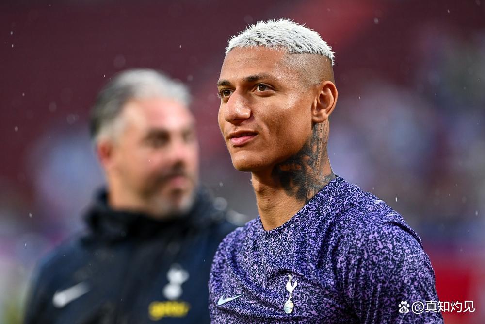 关于斯图加特发布备战花絮，今晨止住颓势，英超任务艰巨，训练强度明显提升的信息