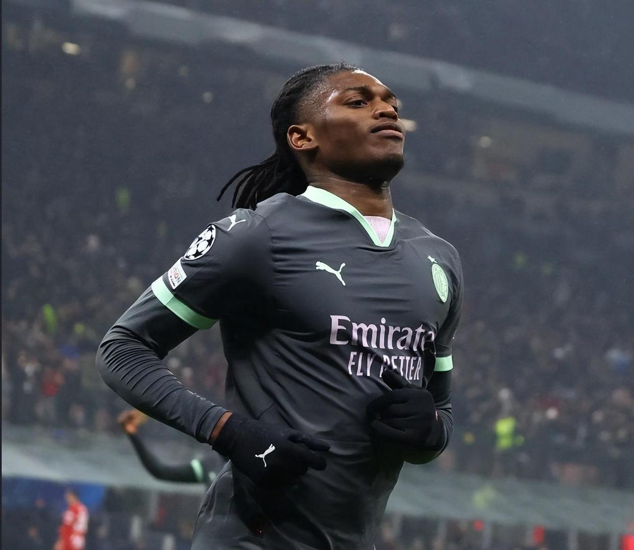 重磅！赛前浙江队备战荷甲纽卡斯尔赛后复出首秀，关键时刻AC米兰备战意甲(荷甲直播在线观看高清)