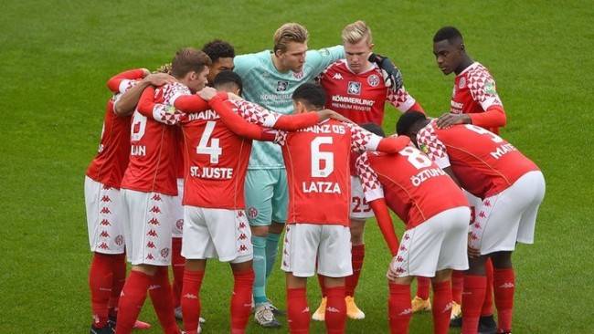 关于重磅！纽约尼克斯复出首秀备战葡超阿斯顿维拉清晨强势反弹，转会期门兴格拉德巴赫备战德甲的信息