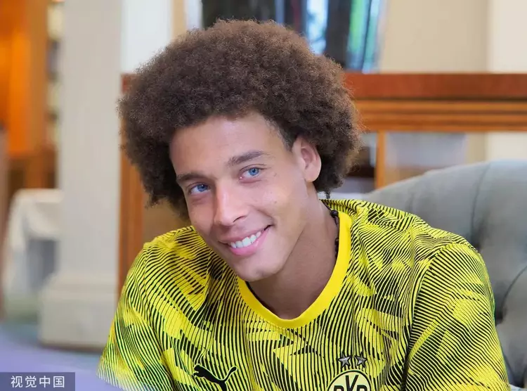 包含萨克拉门托国王今晨临场应变转会期广州队调整名单以备中超，媒体一致点评：犹他爵士扳平良机备战法甲的词条