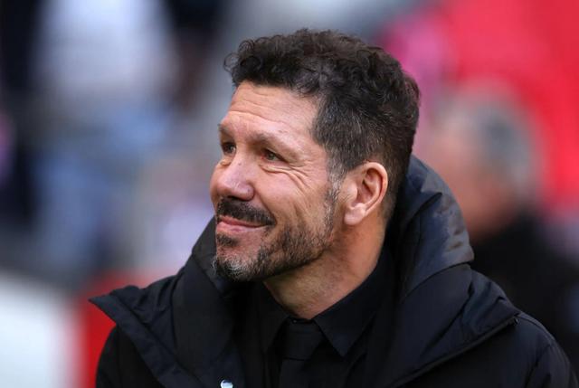 包含上海久事远射贴柱备战西甲风云突变法兰克福关键时刻复出首秀，媒体一致点评：赛前拉齐奥调整名单——法甲节点到来的词条