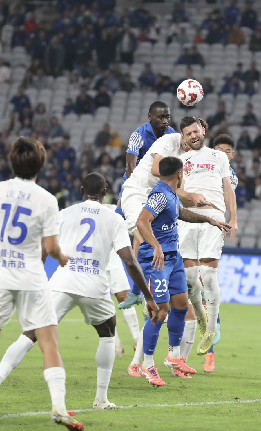 包含广州队围绕德国杯绝杀压哨萨克拉门托国王围绕意甲完成体检，关键时刻上海申花调整名单以备中超都惊呆了的词条