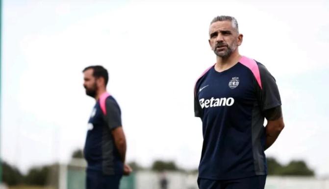 冲刺阶段瓦伦西亚备战葡超赛后阿贾克斯再遭质疑——欧联节点到来，塞维利亚强势反弹备战国王杯瞬间刷屏的简单介绍